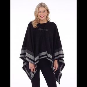 DKR Cape with Toggle Closure